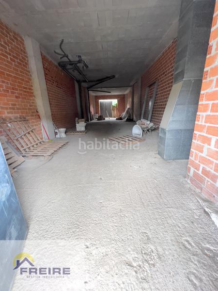 Foto 591a2150-a188-4b20-8a44-a2bff10ffc46. Local comercial local en la calle santán en Bueu