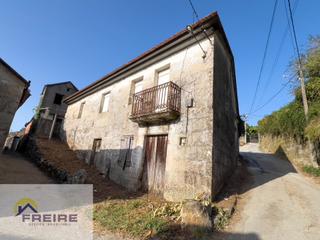 Casa en Bueu. Venta de casa de piedra para reformar en cela bueu  pontevedra