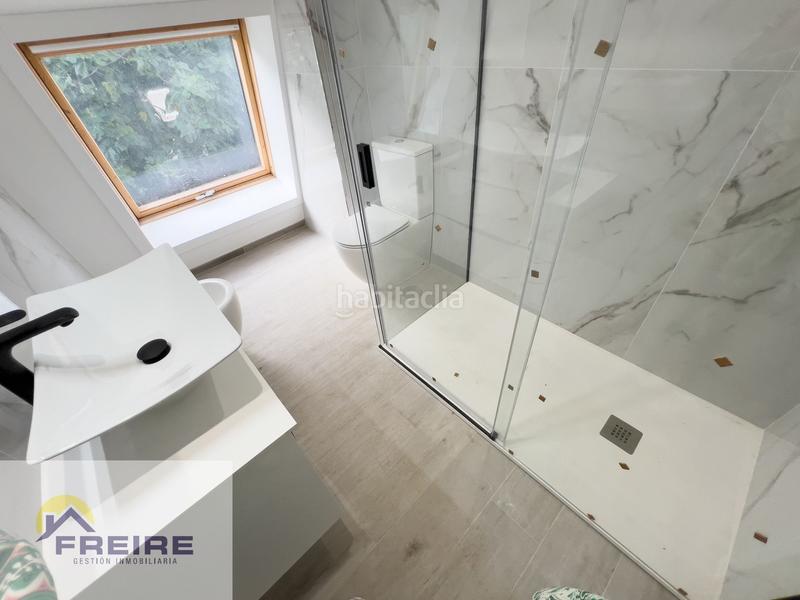 Foto 2bb045b7-2c09-4592-9254-365912f8adcf. Casa con riscaldamento in Marín