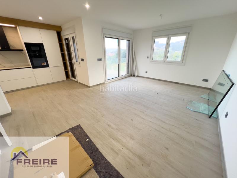 Foto 54c16afa-a8ed-4ba9-9bc4-9b1346dfc504. Casa con riscaldamento in Marín