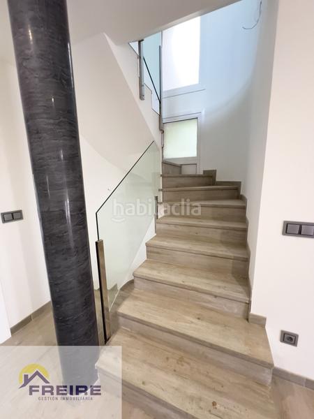 Foto 653dd5a1-b2a5-4c85-80a5-2a3060eb6f2d. Casa con riscaldamento in Marín