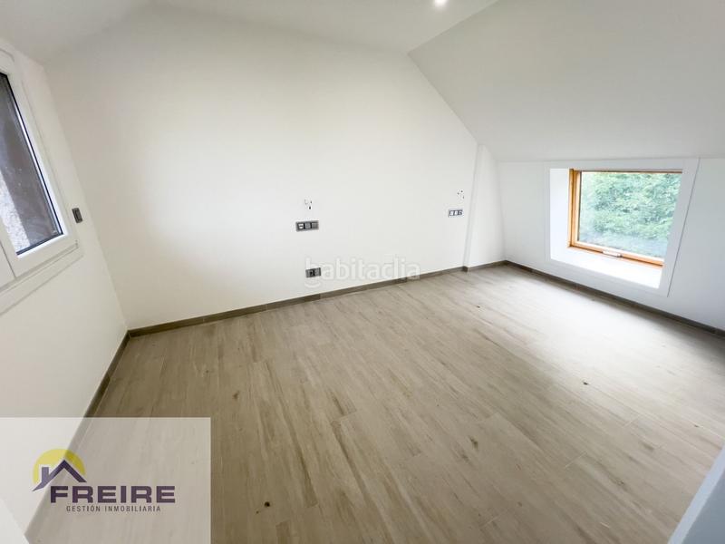 Foto bb58806c-d11a-4cf7-ae4b-5387f6d10d48. Casa con riscaldamento in Marín