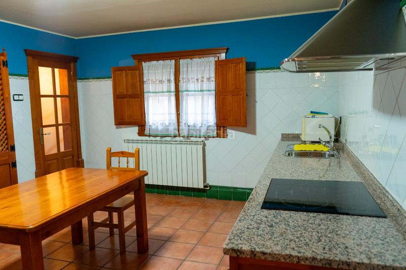 Foto 2f803d68-b598-42d9-b134-e63355f26984. Casa con riscaldamento parcheggio in Monzalbarba Zaragoza