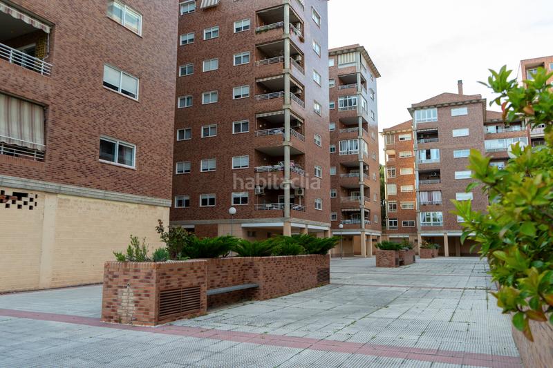 Foto 70f6aa16-cdd9-4994-b048-5343f51d179c. Appartement avec chauffage parking dans Salvador Allende Zaragoza