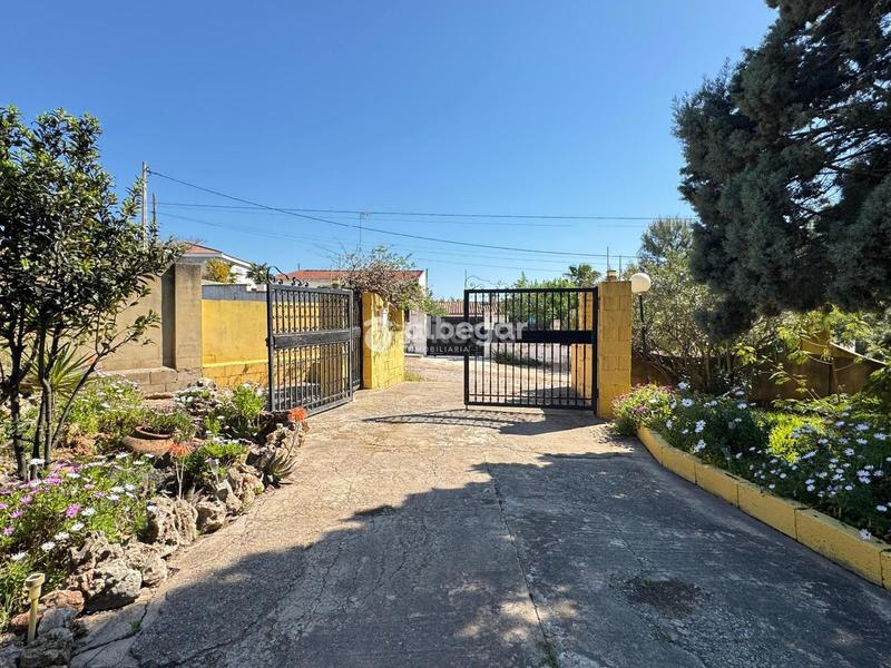 Foto 072746d1-560f-416f-81d5-19d1fa5be2f4. Xalet amb aparcament a Urbanizaciones Llíria