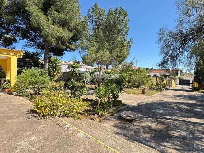 Foto 8903913d-ff77-433c-83b5-005548052c37. Xalet amb aparcament a Urbanizaciones Llíria