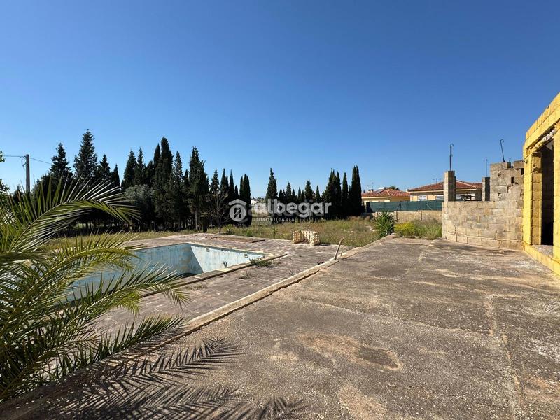 Foto c749d4b6-ac88-426d-a4fc-1cf5429f361e. Xalet amb aparcament a Urbanizaciones Llíria