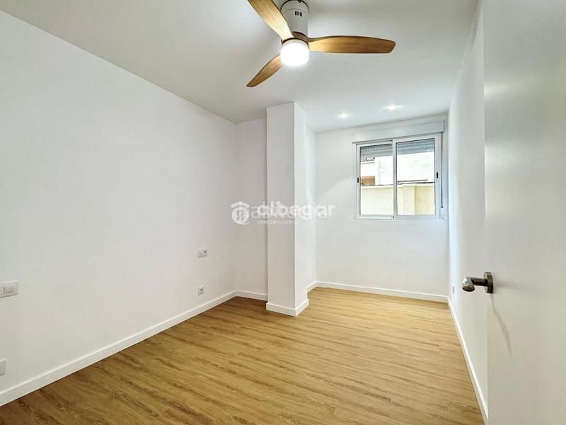 Foto 3a8f0fff-bec3-4826-b4f4-6d32c4e7d692. Pis a El Calvari Valencia