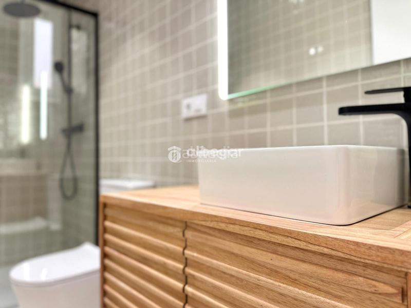 Foto 914c7fdc-8ffa-458e-bae9-ca83949ce3d4. Pis a El Calvari Valencia