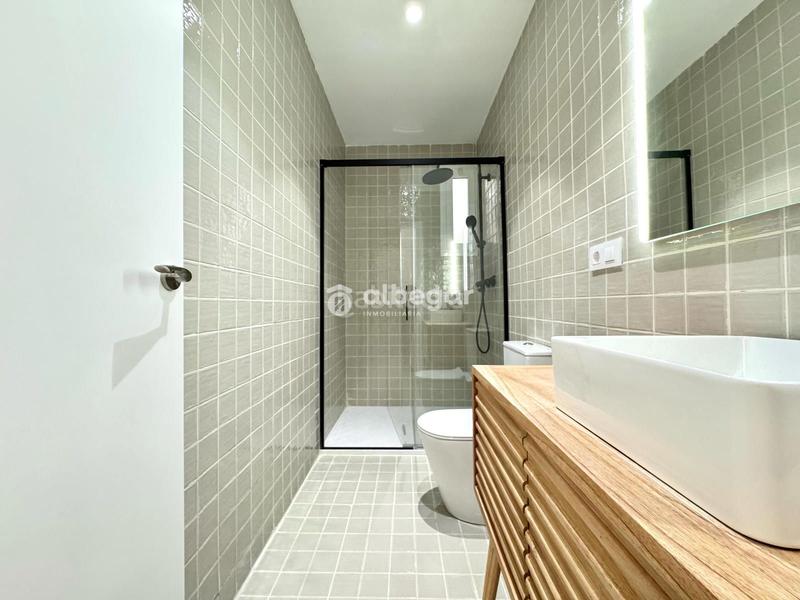 Foto d67ce609-143f-4b42-9b25-f28b3182a4c2. Pis a El Calvari Valencia