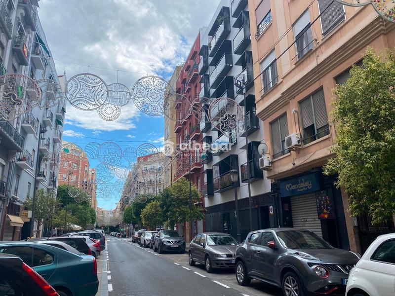 Foto 8a9d965d-5a04-4f43-bb31-9a4ba8431c94. Posto auto in Russafa Valencia