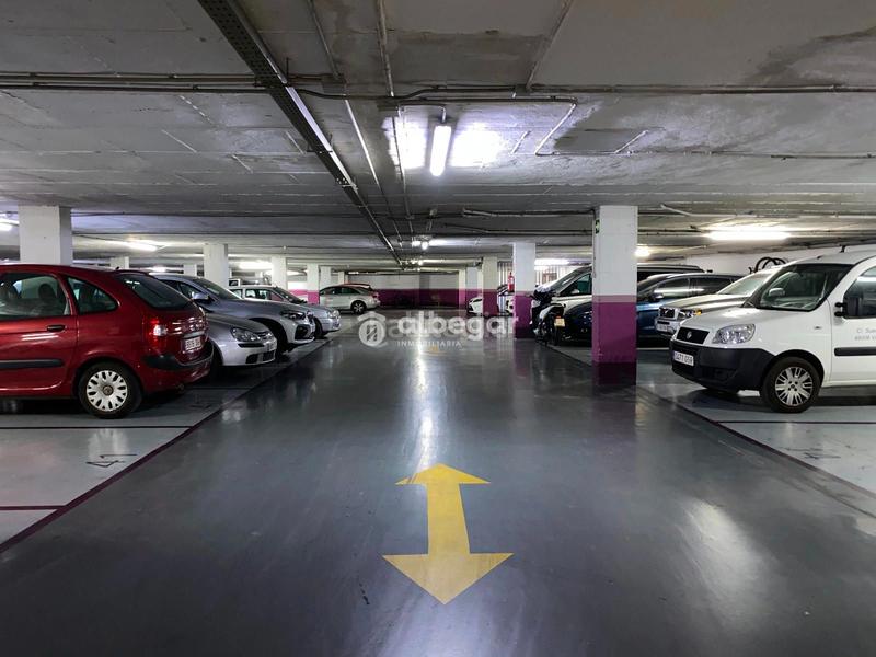 Foto b98c7c7b-c8cd-4e93-b894-80cc03aca2a3. Posto auto in Russafa Valencia