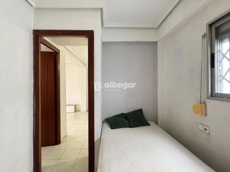 Foto 2a8a8bb2-87ec-4196-b1e0-212f035a1da5. Piso en Marxalenes Valencia
