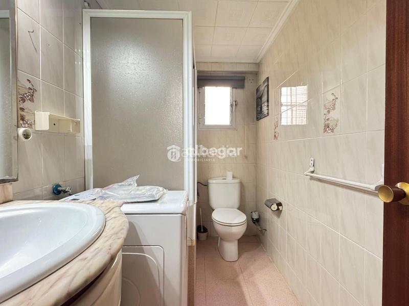 Foto 5b18e0e3-55fd-4d71-8f37-3172e8131b43. Piso en Marxalenes Valencia