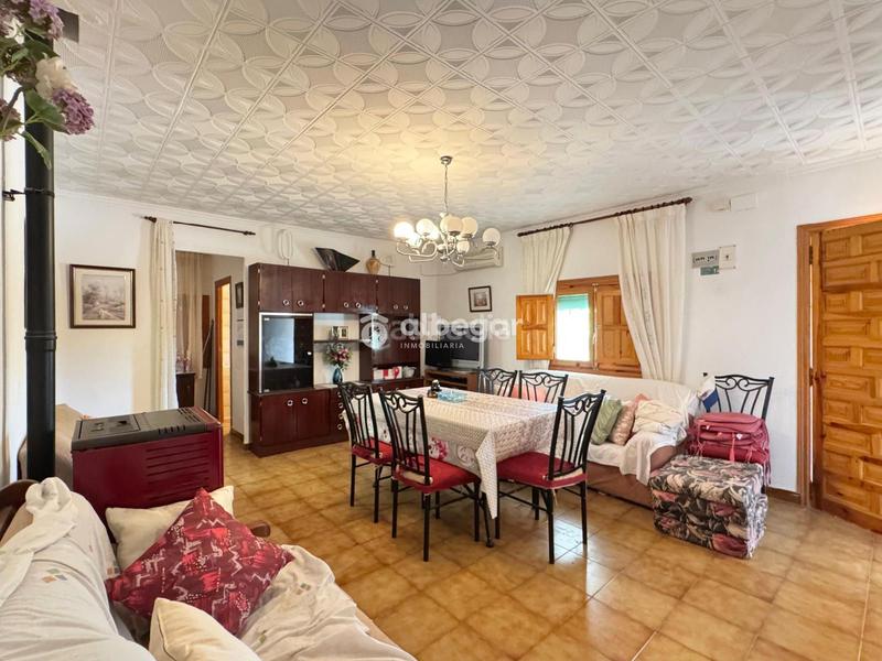 Foto 4e8600b6-6313-41dc-a390-b84833526202. Chalet mit pool in Casco Antiguo Llíria