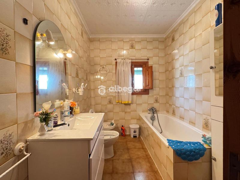 Foto af1c63fd-9916-4d92-910c-24eb6ef56be9. Chalet mit pool in Casco Antiguo Llíria