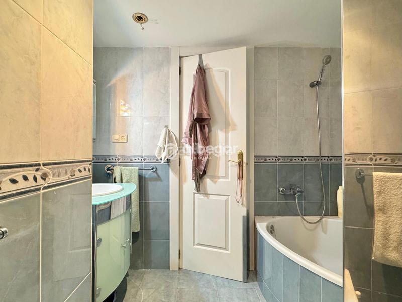 Foto b8179cd2-7467-4c6c-b2a3-04b6f638c492. Piso  en venta en la raiosa en La Raïosa Valencia