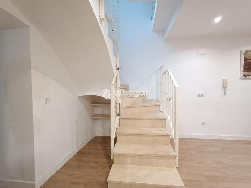 Foto b63d9869-b366-44e8-b36f-52e8e21c6815. Casa adosada o en Antiga Moreira Sagunt