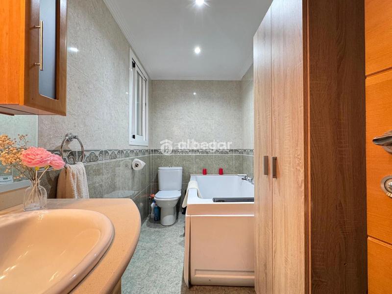 Foto 4901ed5b-9f80-4080-aa92-721483318445. Flat in Centro Ciudad Paterna