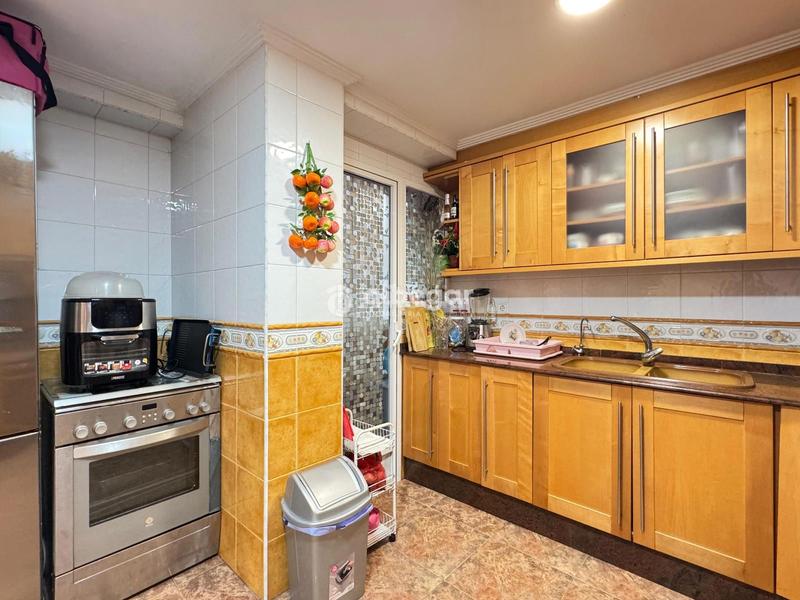 Foto ce948939-3fbd-4547-9fa2-89b55c86fdaf. Flat in Centro Ciudad Paterna