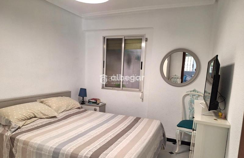 Foto 8d2c4b88-d84f-48c1-b106-829d5a9d4de4. Alquiler piso fantástica vivienda en alquiler de temporada! en Valencia