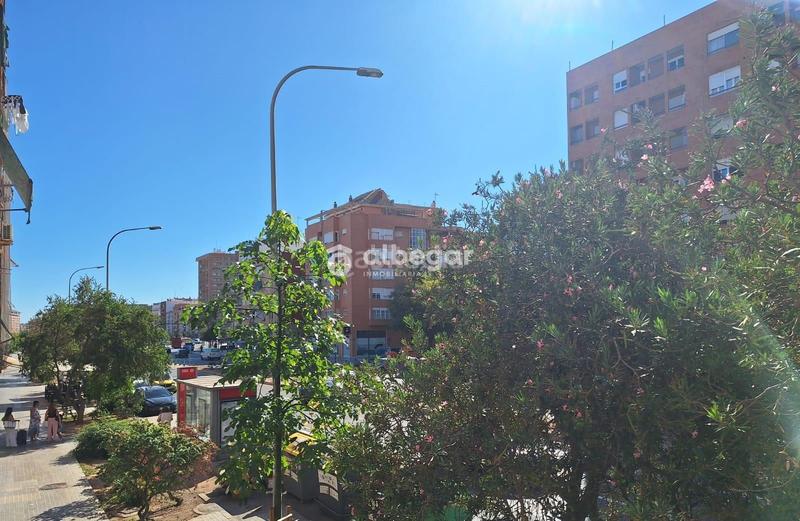 Foto 8aa567f3-d69a-4da8-b747-81a841c4bfbd. Miete etagenwohnung in El Cabanyal-El Canyamelar Valencia