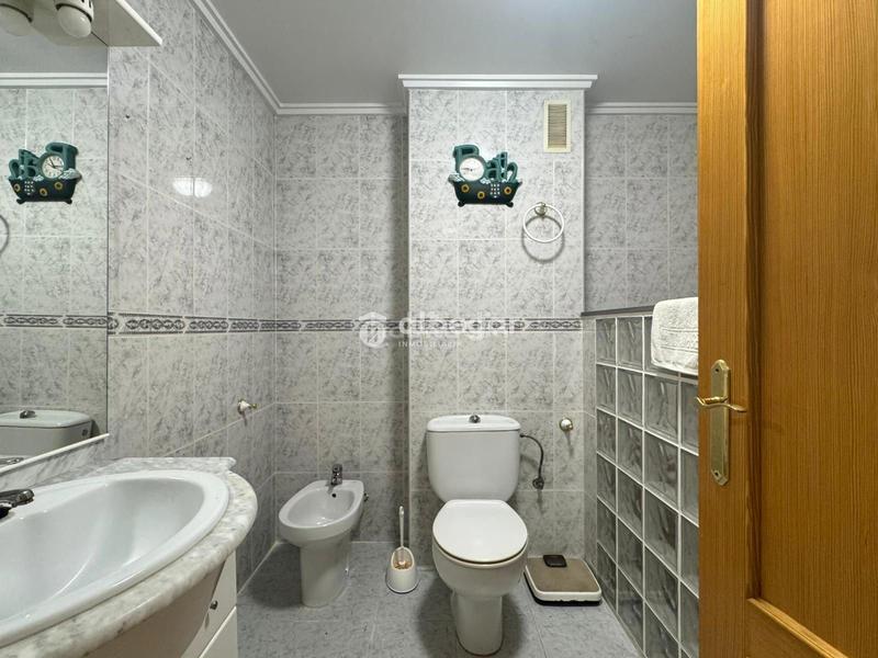 Foto 64da19d8-67e5-4e9f-b9ac-89f4e248c275. Pis a Moncada