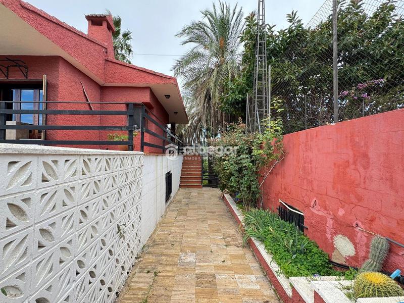 Foto 3cc5b30e-2d79-416f-965c-403a457f18e1. Chalet con parcheggio piscina in Albalat dels Tarongers