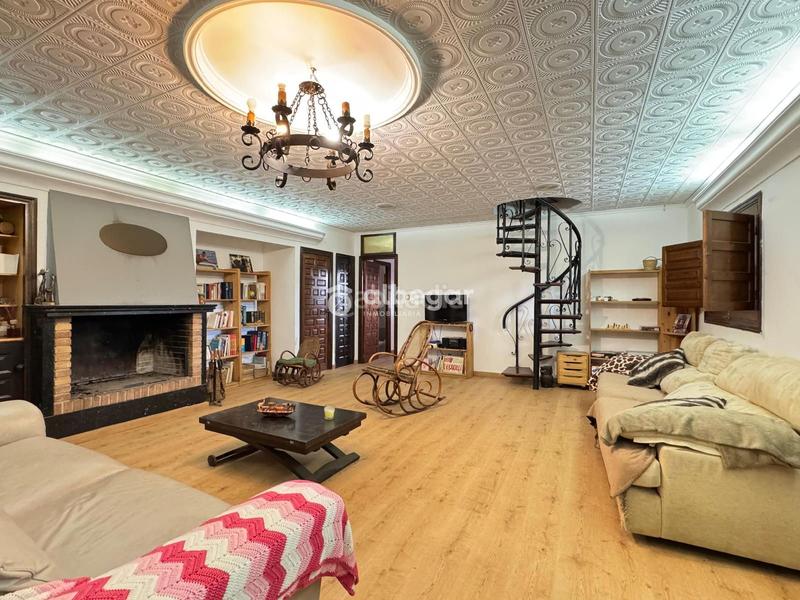 Foto b8066f3e-7404-486c-9cd1-11b7cf7c9685. Chalet con parcheggio piscina in Albalat dels Tarongers