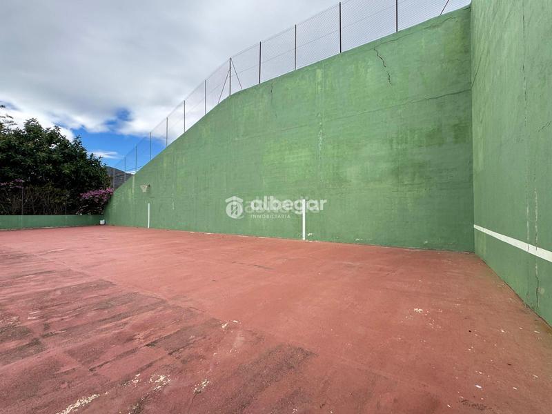 Foto e0f1188c-f054-4730-8b89-903756dd16ad. Chalet con parcheggio piscina in Albalat dels Tarongers