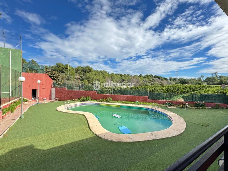 Foto e5ce6f44-8d11-49dc-973a-3c03848b421a. Chalet con parcheggio piscina in Albalat dels Tarongers