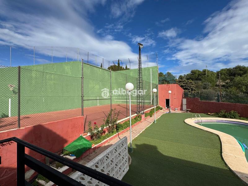 Foto f5d0db4d-7e3d-45a3-b249-5e9ae41840bb. Chalet con parcheggio piscina in Albalat dels Tarongers