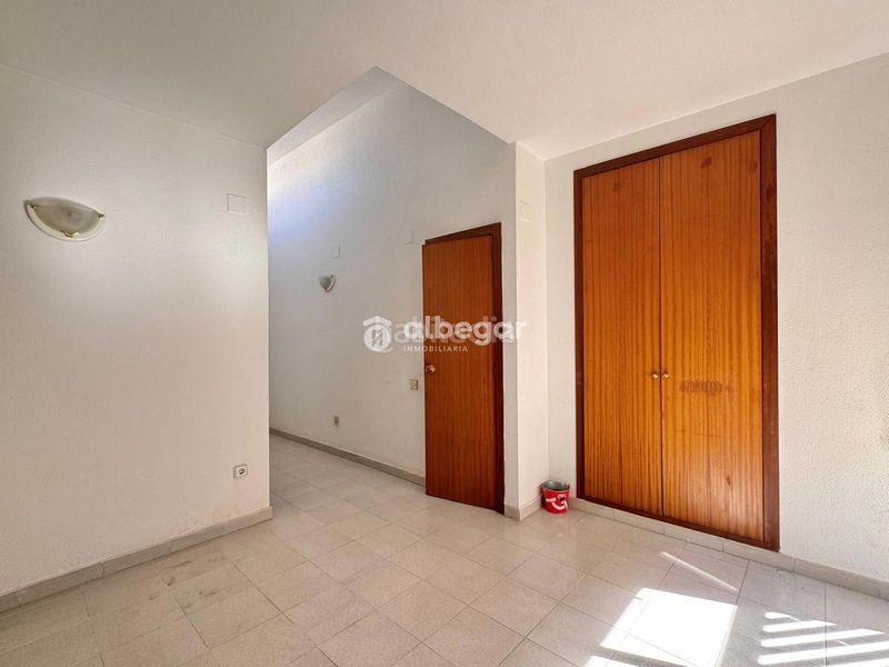 Foto 79e6f67a-18d9-41cb-9e64-a0b99c8fdfcb. Casa adossada a Alfafar