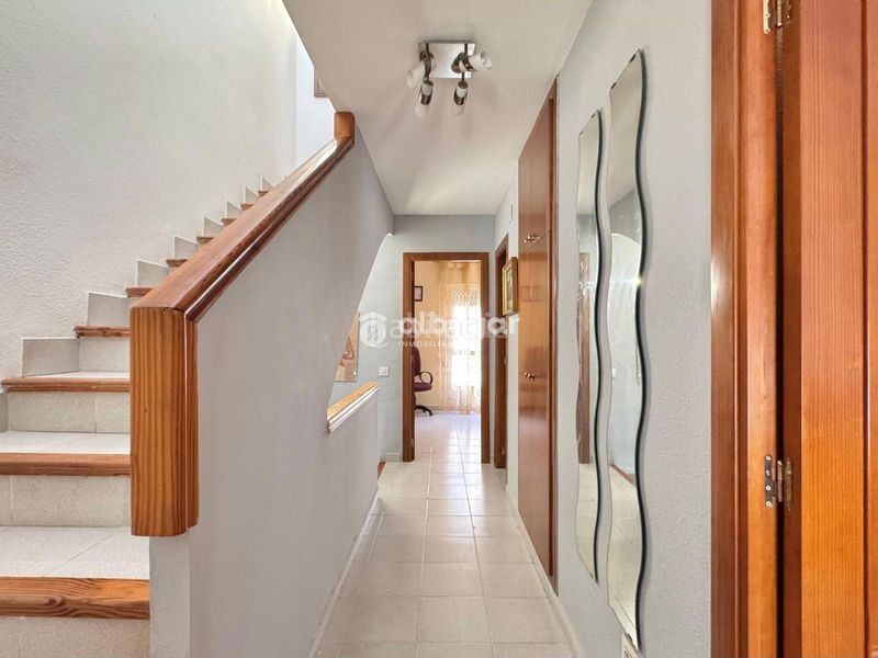 Foto ac27841a-6977-4364-ba27-6f89274bf628. Casa adossada a Alfafar