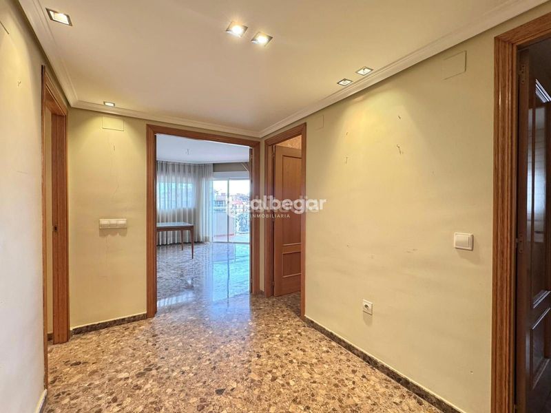 Foto b3a97662-9693-4463-8199-2c5194c34be4. Pis amb calefacció aparcament piscina a Nou Campanar Valencia