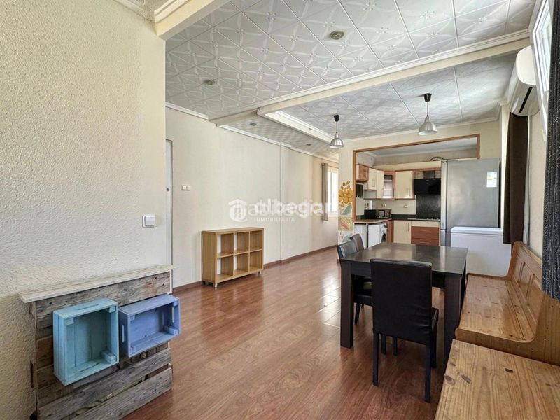 Foto 8dca4f5e-8416-4976-8c03-0c7cbb21526b. Pis a El Calvari Valencia