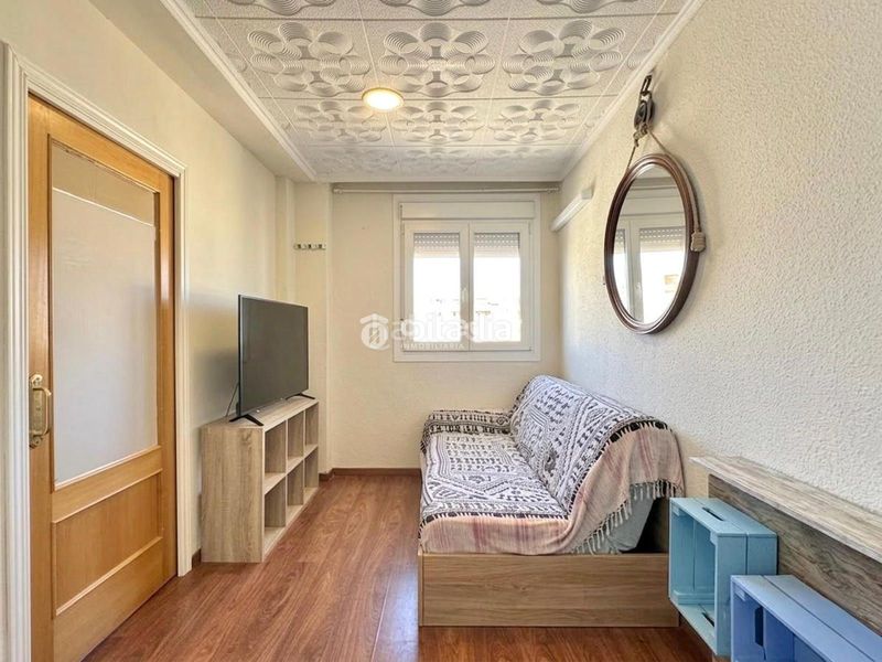 Foto c38d6277-b3f6-494a-a1da-725ab6f2f935. Pis a El Calvari Valencia