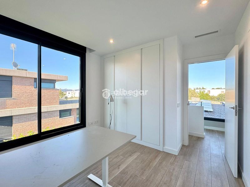 Foto 415a6d93-e500-4f74-a387-b511e06555a9. Lloguer xalet amb piscina a Torre en Conill-Cumbres de San Antonio Bétera