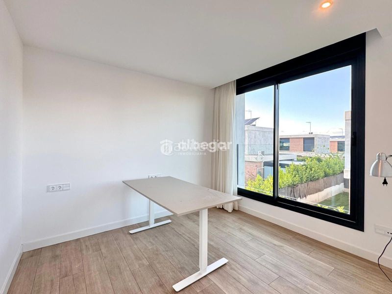 Foto 4cab5dea-d84e-49d9-9aaa-998c2a26e831. Lloguer xalet amb piscina a Torre en Conill-Cumbres de San Antonio Bétera