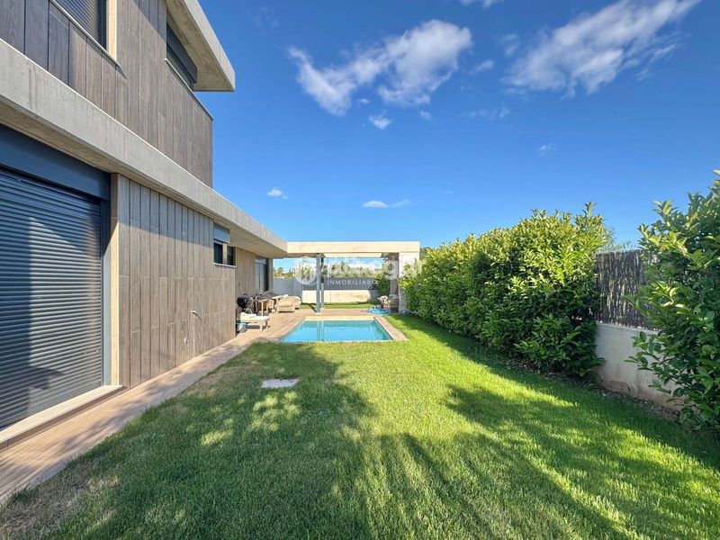 Foto 9a8356e6-4865-4d03-adc8-6b5053cb8ca0. Lloguer xalet amb piscina a Torre en Conill-Cumbres de San Antonio Bétera