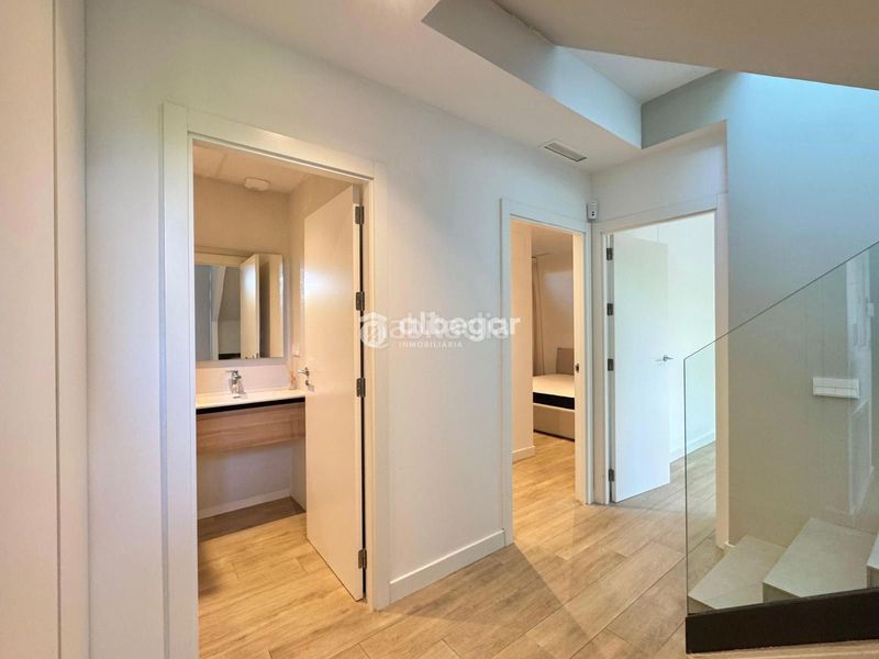 Foto f57ca5ad-a1d9-42fb-8059-b05b07e5f78b. Lloguer xalet amb piscina a Torre en Conill-Cumbres de San Antonio Bétera