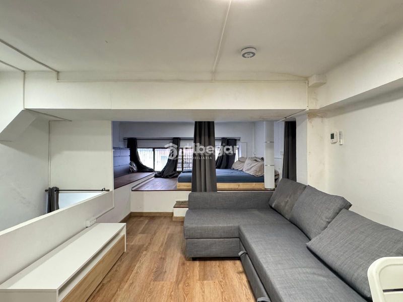 Foto bb6530df-58bb-4492-94c7-df8655a5db27. Pis a El Calvari Valencia