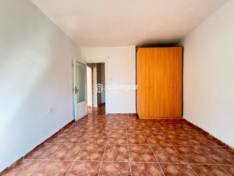 Foto ab50e744-a72c-43f7-b8ab-751a8548b9fe. Pis a Centro - Ambulatorio Paiporta