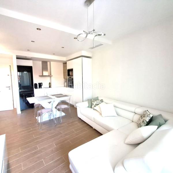 Foto 5154c787-7f29-4fcd-acdd-5a2707a199ce. Location appartement avec chauffage piscine dans Centro Benalmádena