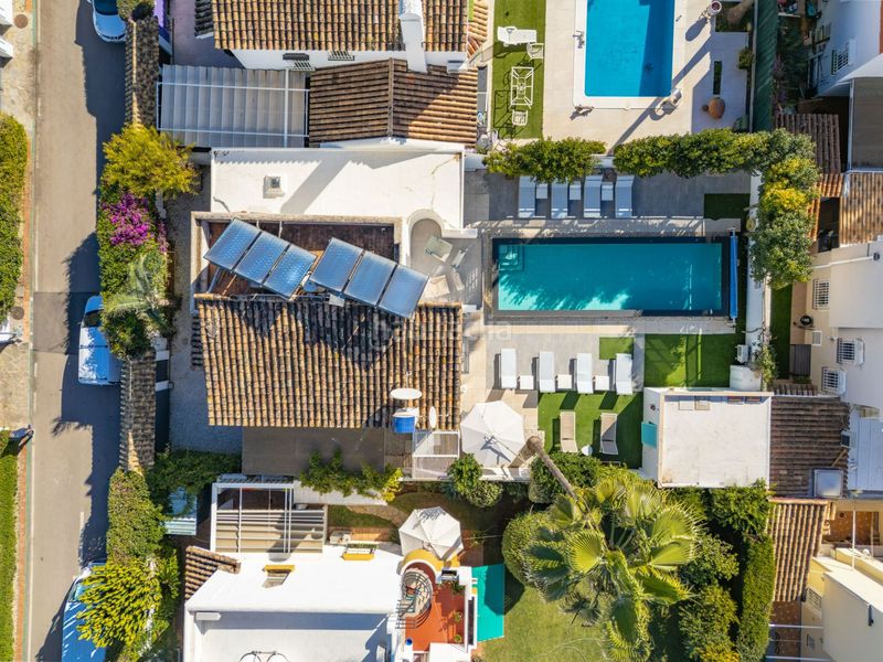 Foto d0f72c11-d951-4e98-902e-0f662078f1d4. Xalet amb calefacció aparcament piscina a Atalaya - Isdabe Estepona