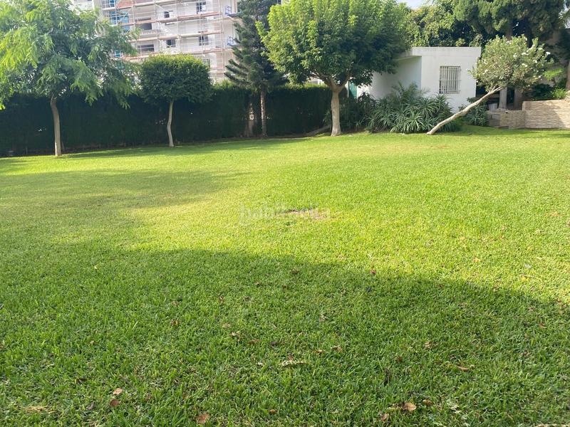Foto 229c5001-5b76-4f80-9db7-06b4f9674f2a. Apartamento en salvador rueda 5 amplio apartamento de 4 dormitorios con terrzajardín grande en Benalmádena