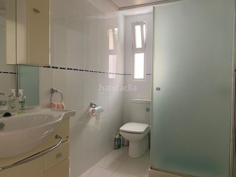 Foto c9e35b99-5b18-4759-9928-42b4e9594ad0. Apartamento en salvador rueda 5 amplio apartamento de 4 dormitorios con terrzajardín grande en Benalmádena