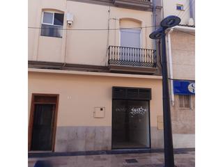 Oficina  Sant lluís gonzaga. En plaza escuelas pias, con dos despachos y una sala grande, cha