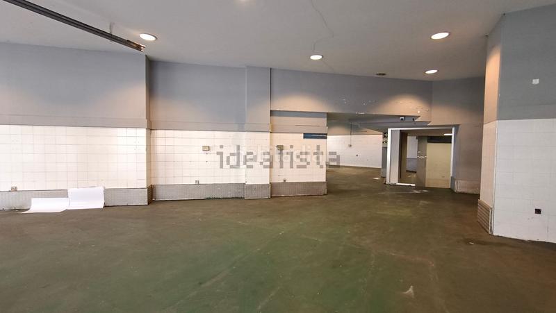 Foto f310e26d-b1f4-4175-9c8a-73af0da71a21. Alquiler local comercial en Plaza de la industria Vigo