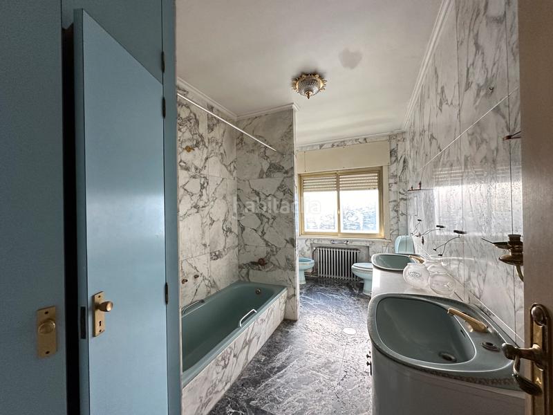 Foto 1ff404ac-2dc3-4b23-bb7c-0d64d190e30c. Xalet amb xemeneia calefacció aparcament a O Castro Vigo